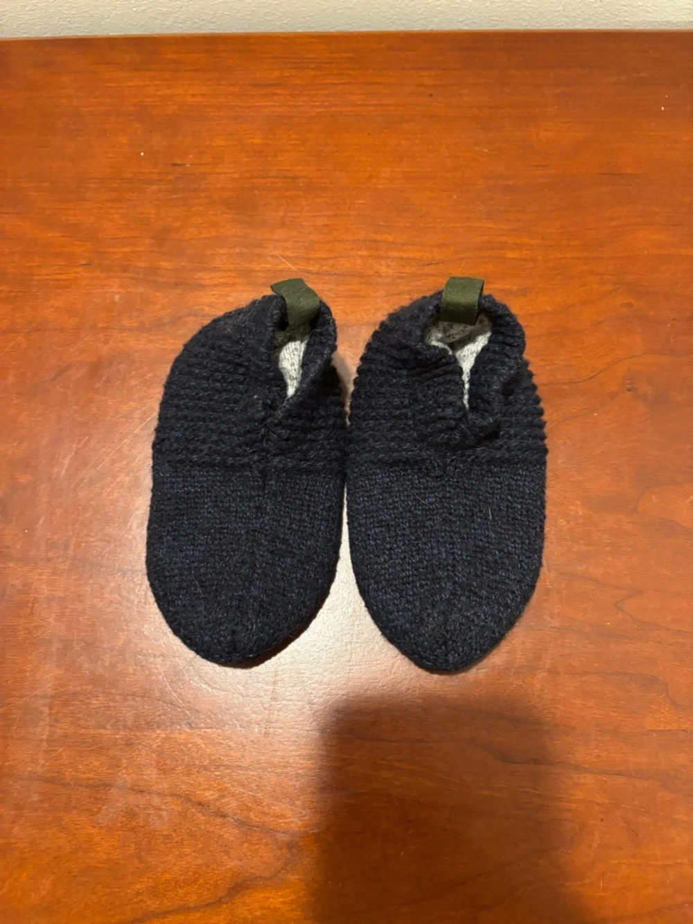 Bombas Toddler Gripper Slippers in Navy Size 5-7